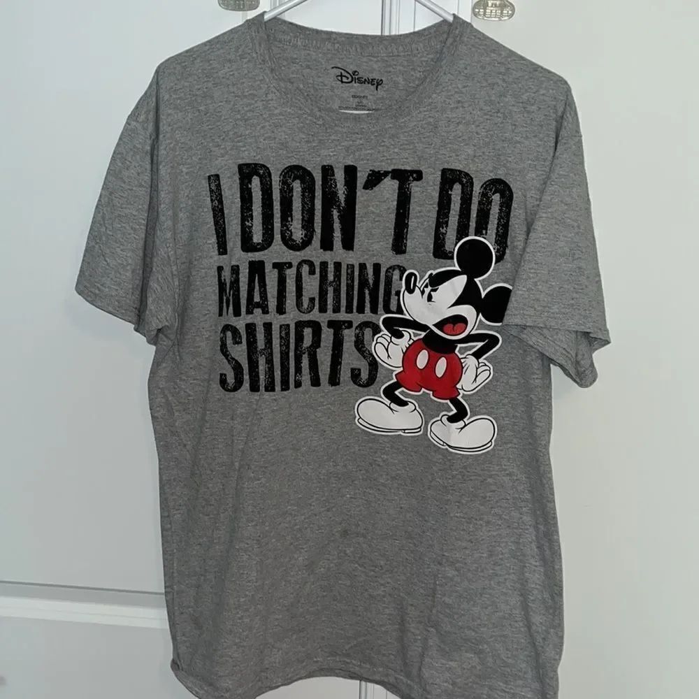 Gray Disney Parks Ultimate Funny Mickey Mouse Logo T-Shirt poly/cotton Men's L